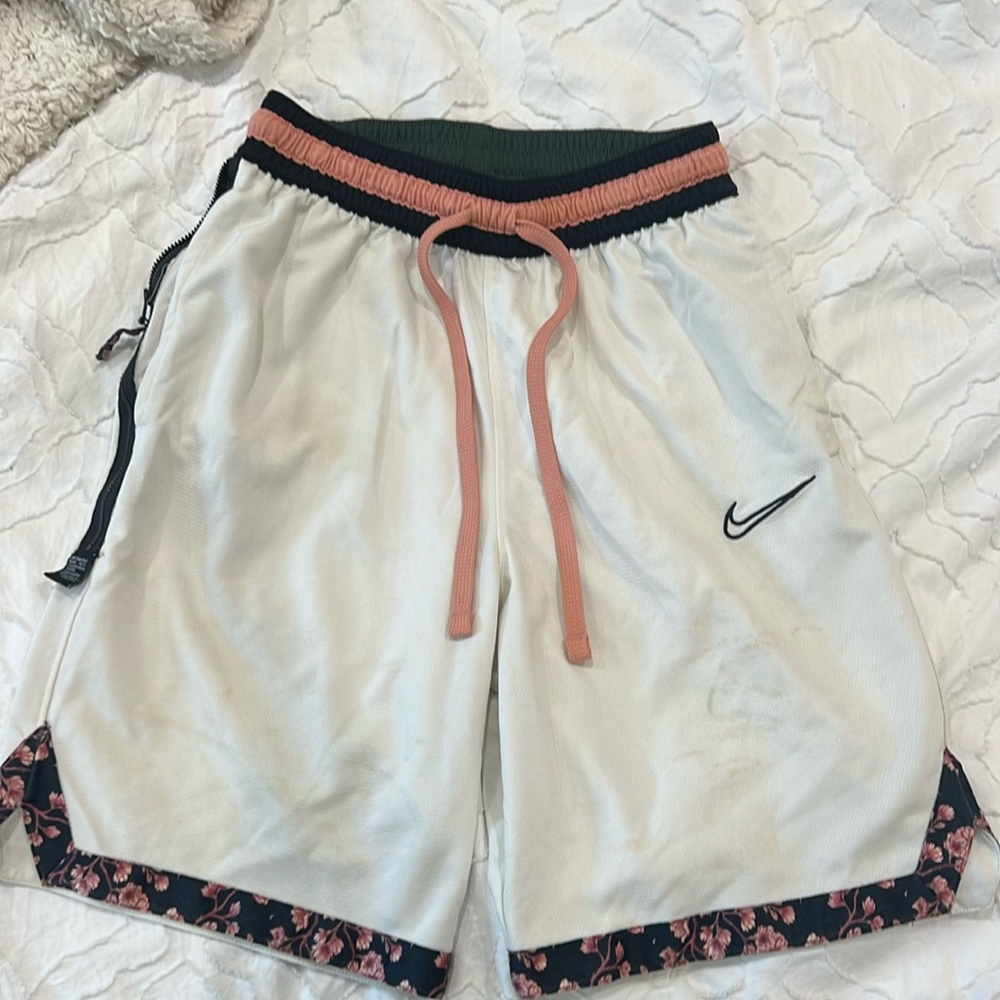 Small Men’s nike shorts